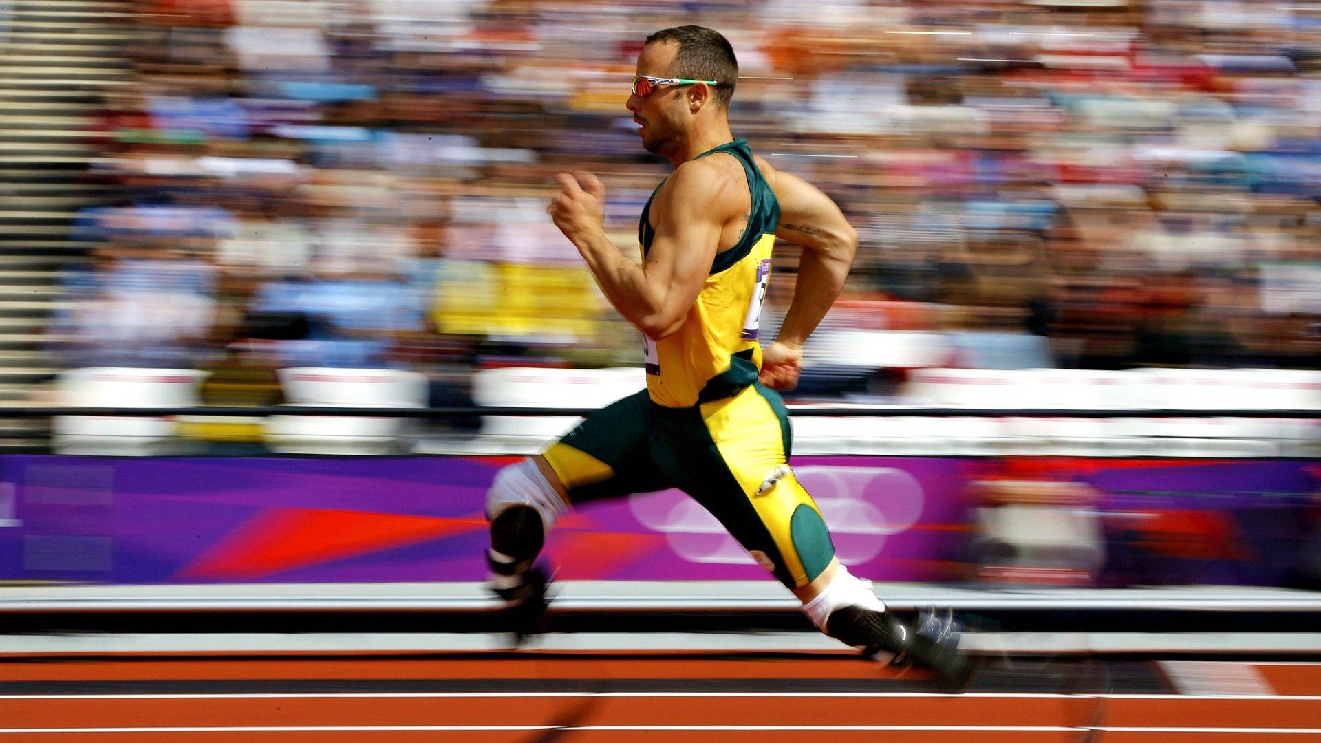 欧冠淘汰赛之夜，梅西关键回合不手软，定义何为大场面先生