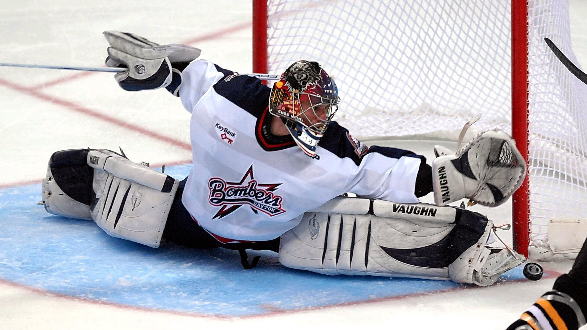 巴斯托尼,从后场到前场,一个中卫如何改写安哥拉与加纳的战争剧本